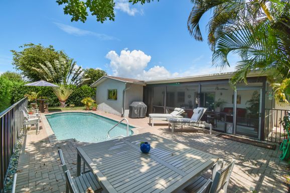 6372 Sleepy Willow, Delray Beach, FL 33484