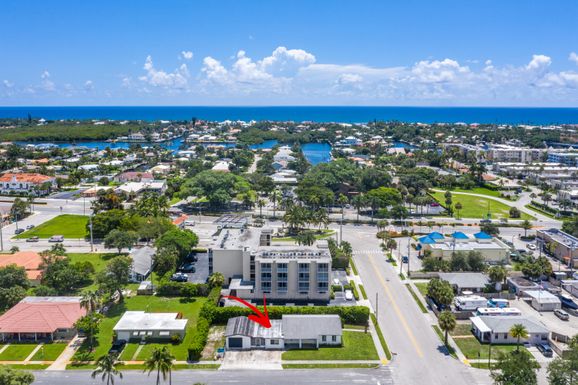 401 12th, Boynton Beach, FL 33435
