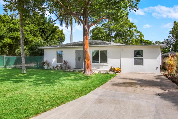 4055 Faith, West Palm Beach, FL 33406