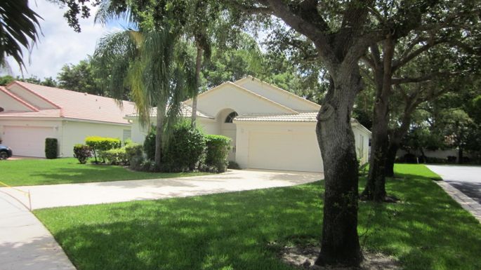 9816 Arbor View, Boynton Beach, FL 33437