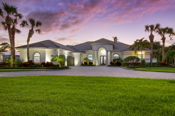 7931 Woodsmuir, West Palm Beach, FL 33412