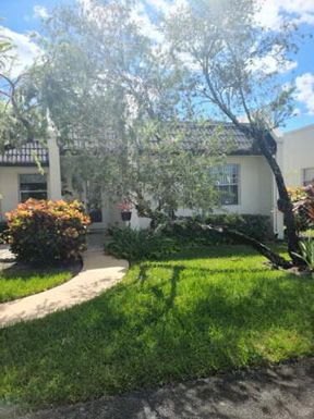 110 Lake Rebecca, West Palm Beach, FL 33411