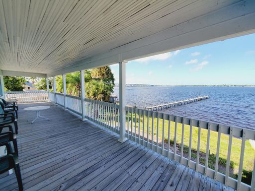 15 Seminole, Stuart, FL 34994