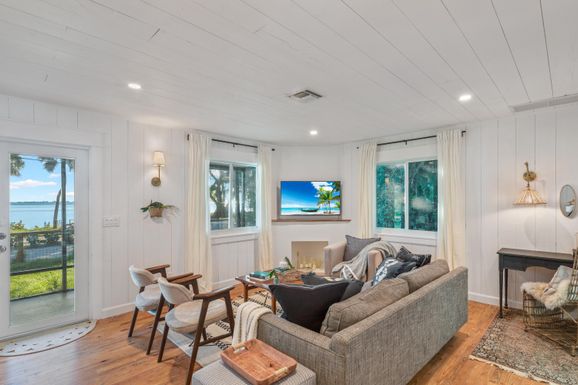 10007 Indian River, Fort Pierce, FL 34982