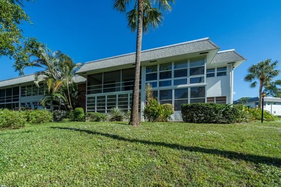 2929 Ocean, Stuart, FL 34996