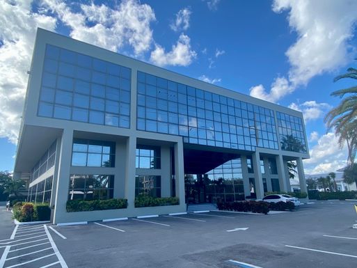 631 Us Highway One, North Palm Beach, FL 33408