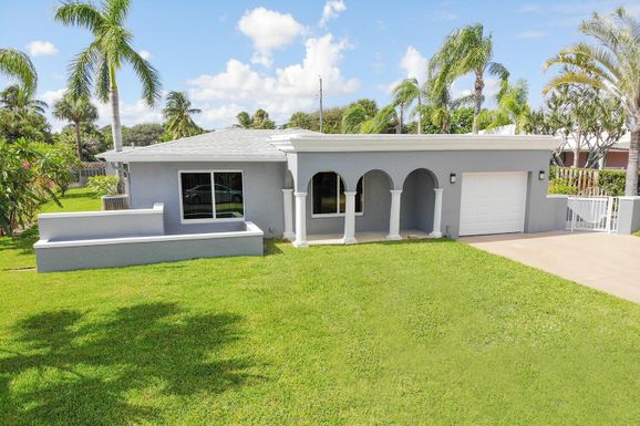 3212 Karen, Delray Beach, FL 33483