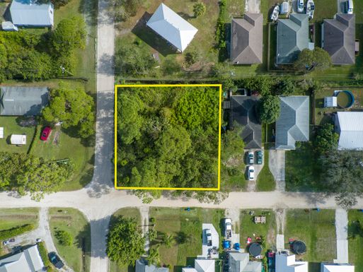 1506 19th, Vero Beach, FL 32962