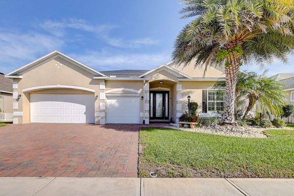 574 Gossamer Wing, Sebastian, FL 32958