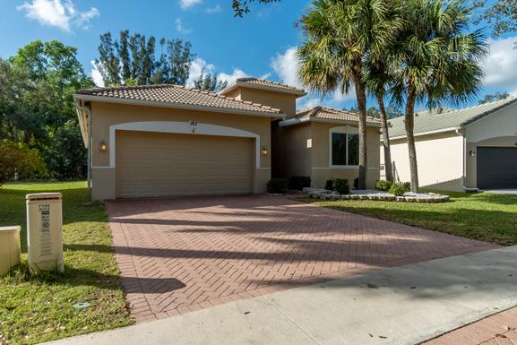 182 Seminole Lakes, Royal Palm Beach, FL 33411