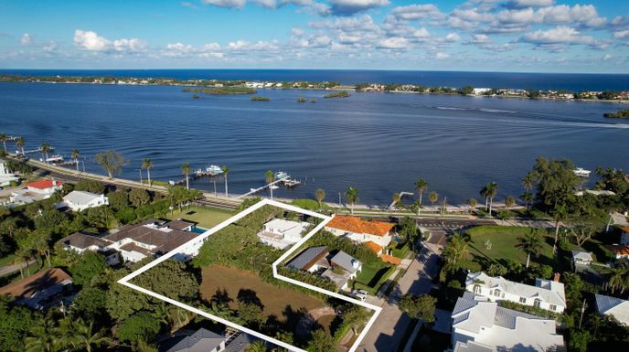 7405 Flagler, West Palm Beach, FL 33405