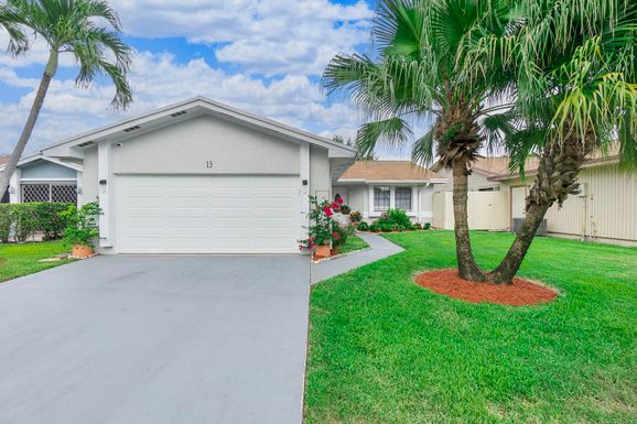 13 Fenwick, Boynton Beach, FL 33426