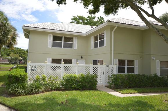 3120 Kingston, West Palm Beach, FL 33409