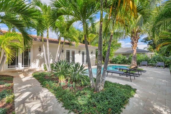 117 Forest Hill, West Palm Beach, FL 33405