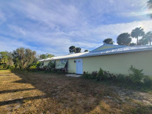 290 Header Canal, Fort Pierce, FL 34945