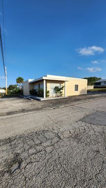 1900 Dixie, Jensen Beach, FL 34957