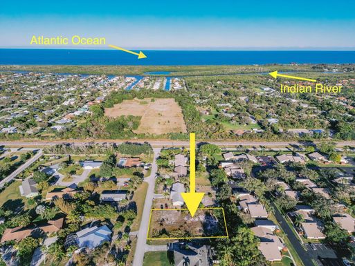 8042 Highpoint, Hobe Sound, FL 33455