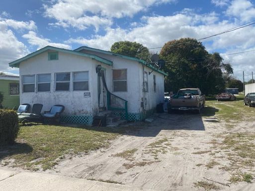 711 17th, Fort Pierce, FL 34950