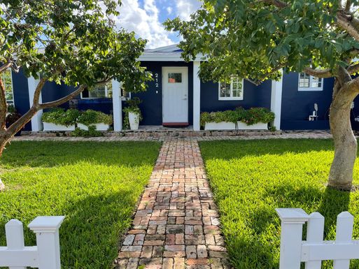 212 Rutland, West Palm Beach, FL 33405