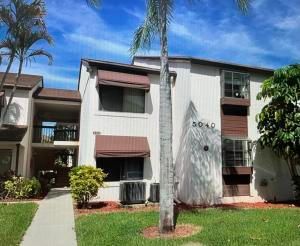 5040 Rose Hill, Boynton Beach, FL 33437