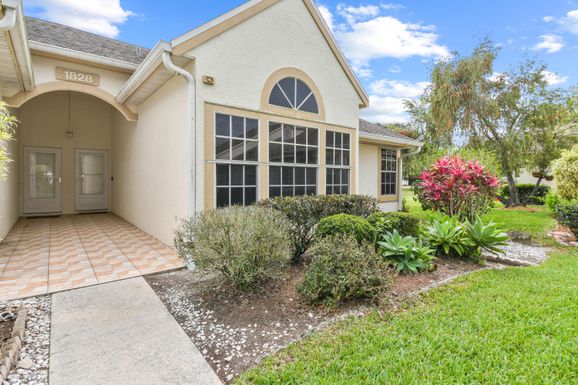 1828 Aynsley, Vero Beach, FL 32966