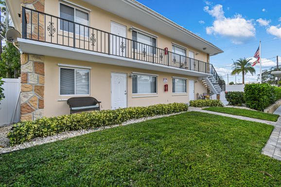1905 Lake Worth, Lake Worth Beach, FL 33461