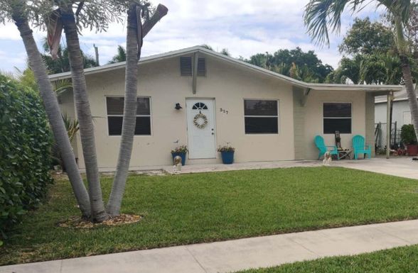 317 Perry, Greenacres, FL 33463