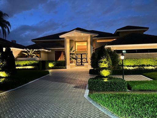 7084 Queenferry, Boca Raton, FL 33496