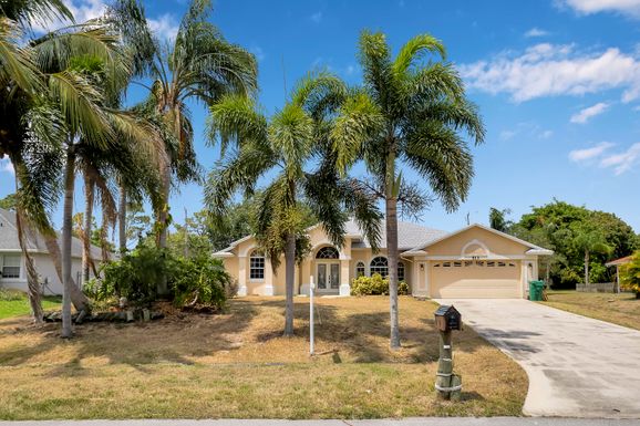 513 Cliff, Port Saint Lucie, FL 34984