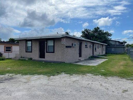 639 5th, Belle Glade, FL 33430