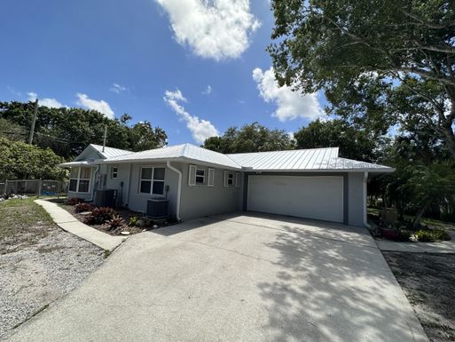 632 Benedictine, Sebastian, FL 32958