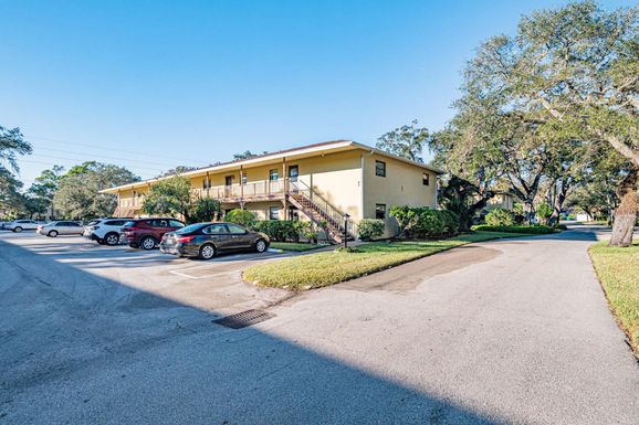 400 18th, Vero Beach, FL 32960