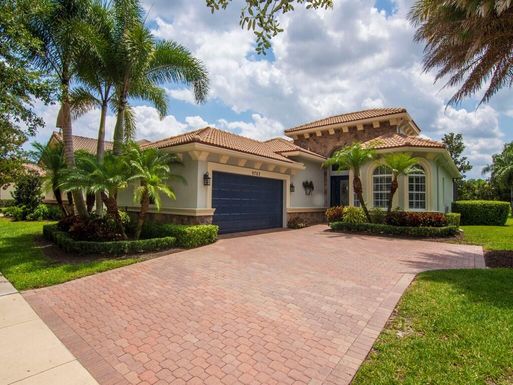 9763 Nuova, Port Saint Lucie, FL 34986