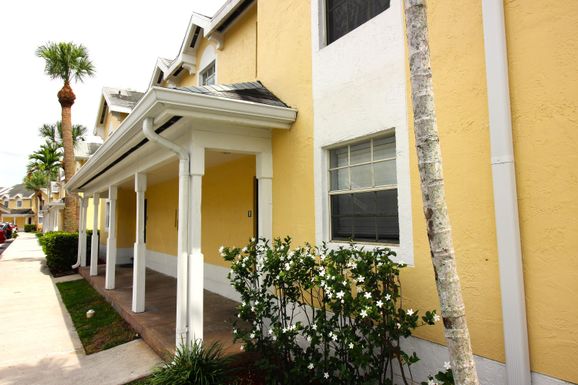 6291 La Costa, Boca Raton, FL 33433