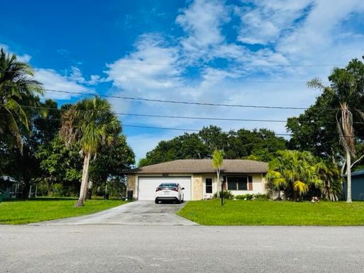 6102 Roland, Fort Pierce, FL 34951