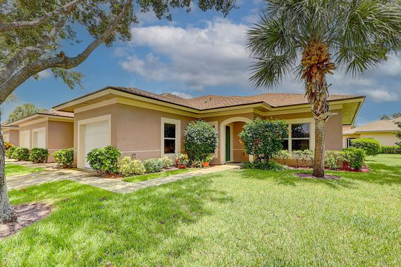 1858 Pelican, Fort Pierce, FL 34982