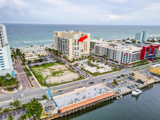 322 Buchanan, Hollywood, FL 33019