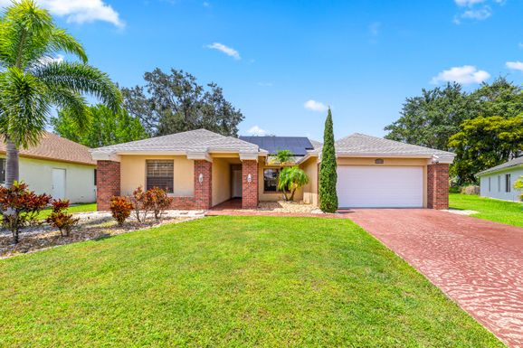 18176 181st, Boca Raton, FL 33498