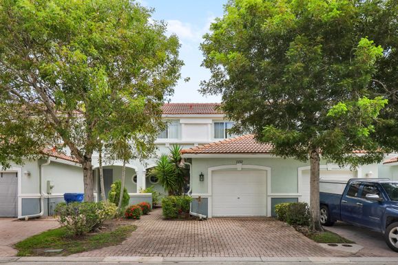 2202 Oakmont, Riviera Beach, FL 33404