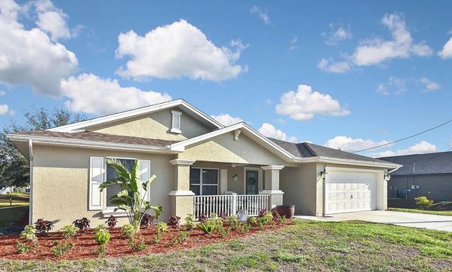 857 Rue Labeau, Fort Myers, FL 33913