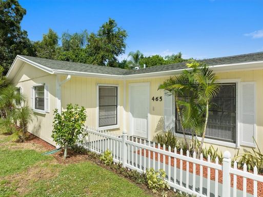 465 Columbus, Sebastian, FL 32958