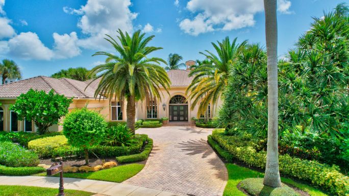 7576 Isla Verde, Delray Beach, FL 33446