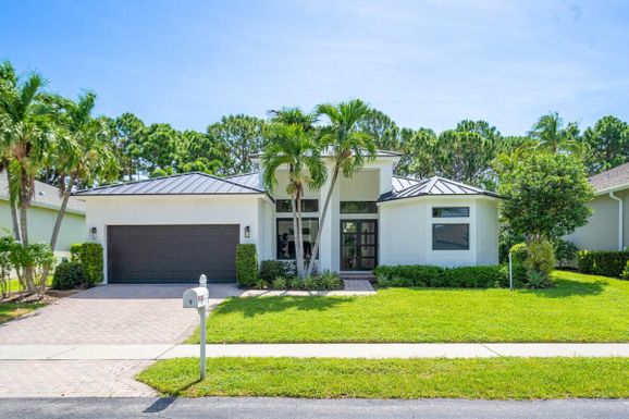 9 Lake Eden, Boynton Beach, FL 33435