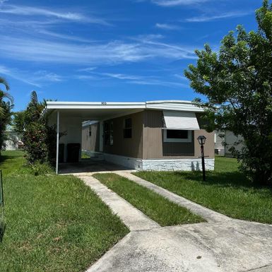 953 Cashew, Barefoot Bay, FL 32976