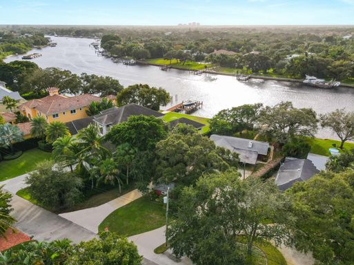 13249 Rolling Green, North Palm Beach, FL 33408