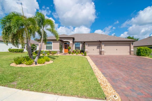 6855 Paola, Vero Beach, FL 32967