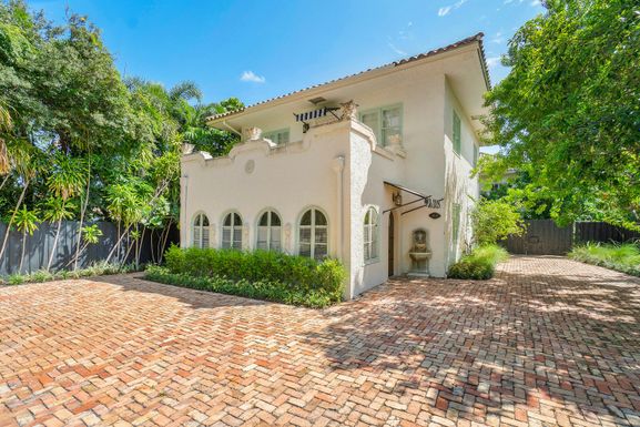 333 Marlborough, West Palm Beach, FL 33405