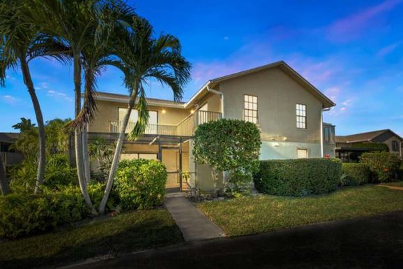 7384 Concord, Hobe Sound, FL 33455