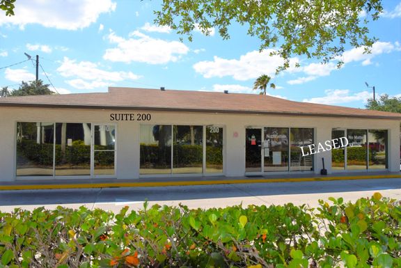 200 Hibiscus, Jupiter, FL 33458