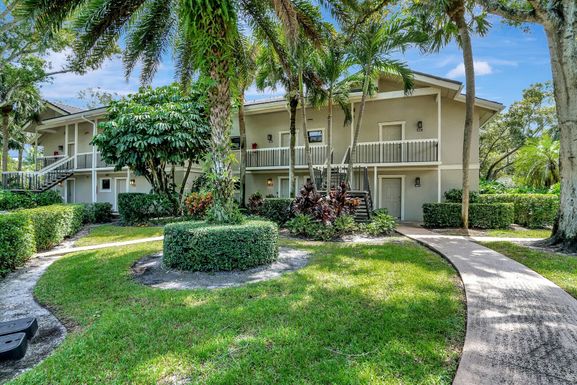 11863 Wimbledon, Wellington, FL 33414